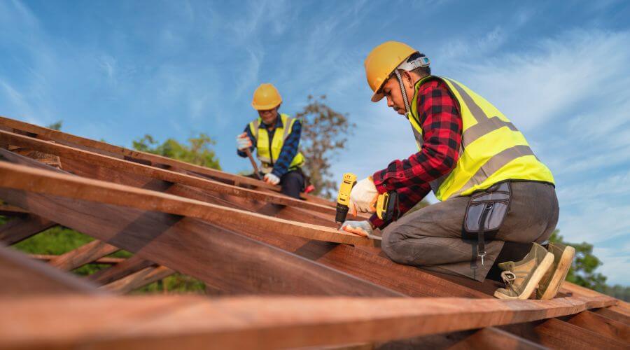 Professional metal roof installation in Hillsboro, IL